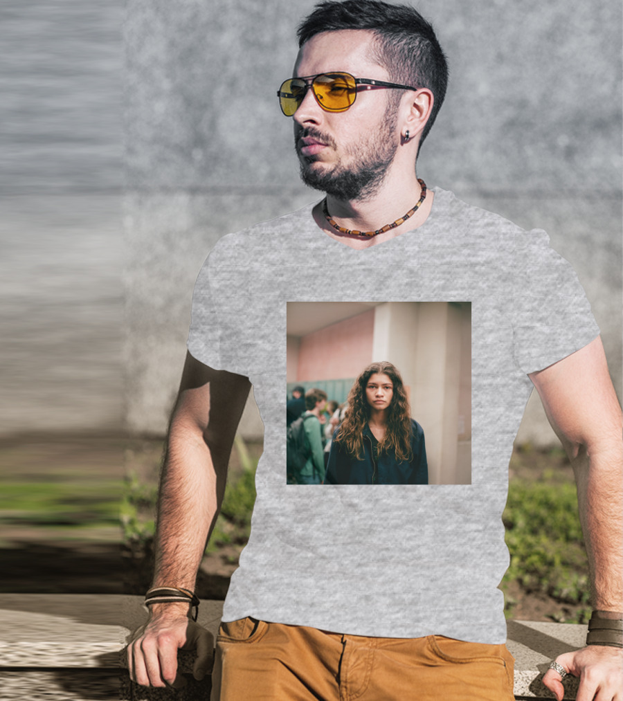 Labrinth Euphoria Season 2 Music Labrinth-Music Shop Rue Hallway Scene T-Shirt