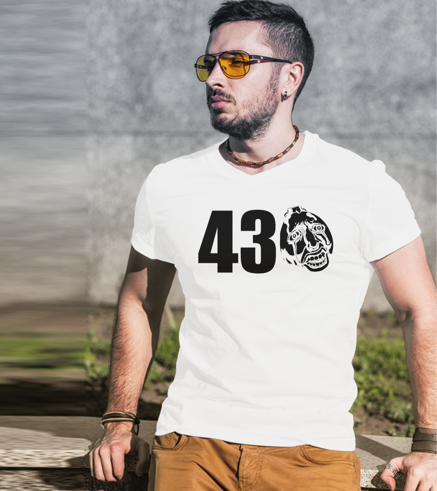 Robb Banks 430 Egg Face T-Shirt