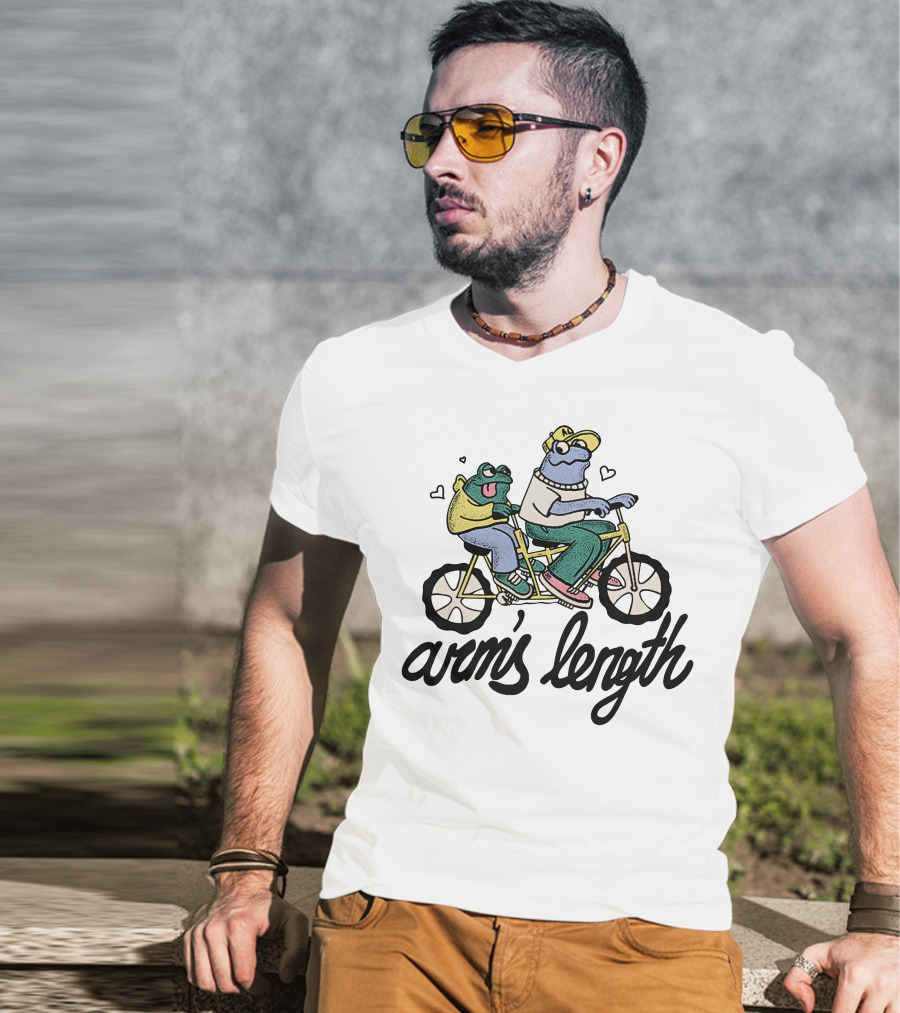Arm's Length Frog And Toad Tandem Bicycle Hearts T-Shirt