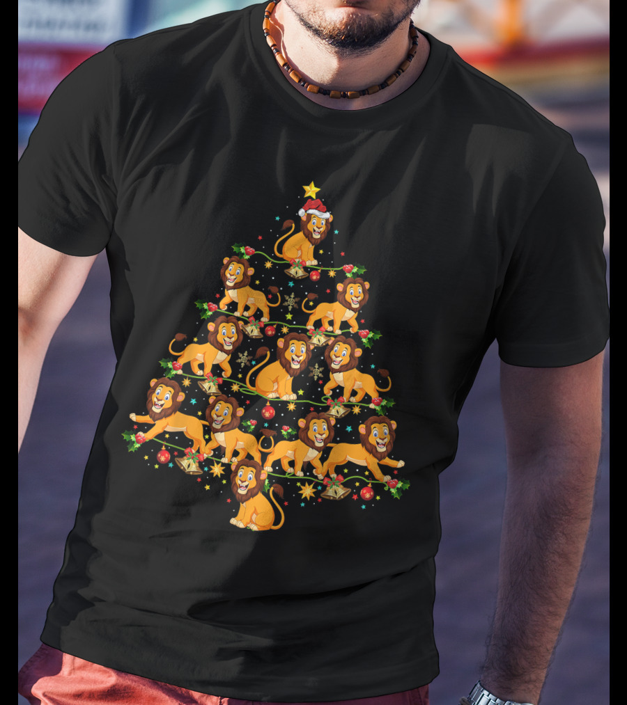 Lion Lover Xmas Matching Santa Lion Christmas Tree Holiday Decoration T-Shirt