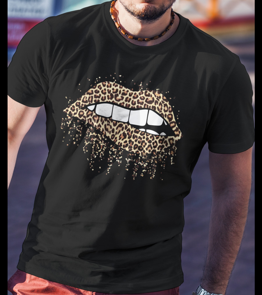 Cool Leopard Print Lips Bite Kiss Me Cheetah T-Shirt