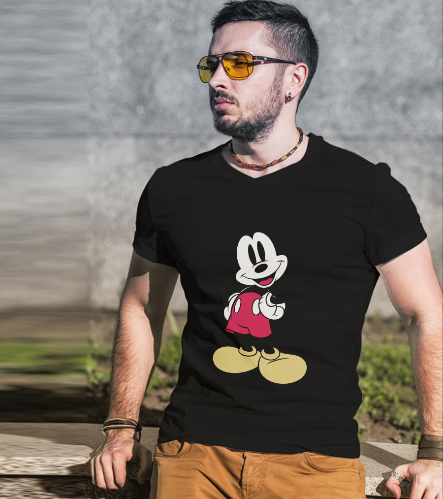 Disney Classic Mickey Mouse Vintage Character Image T-Shirt