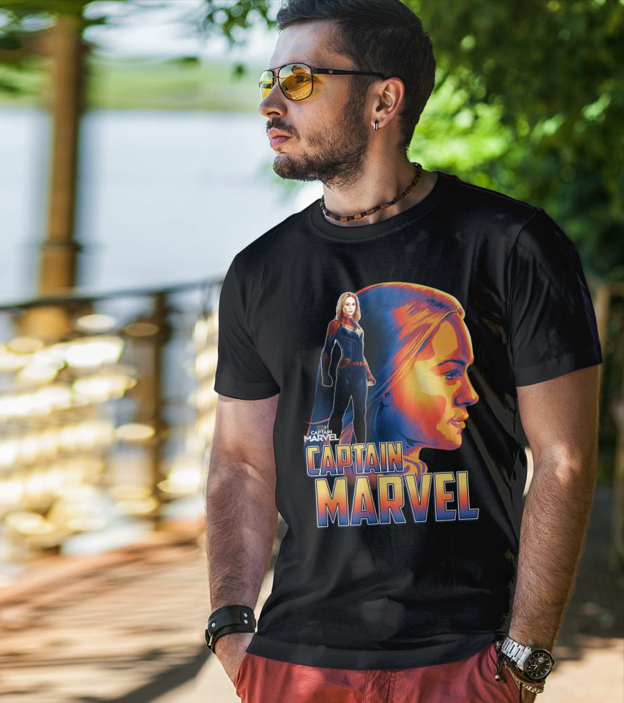 Captain Marvel Heroic Sunset Profile T-Shirt