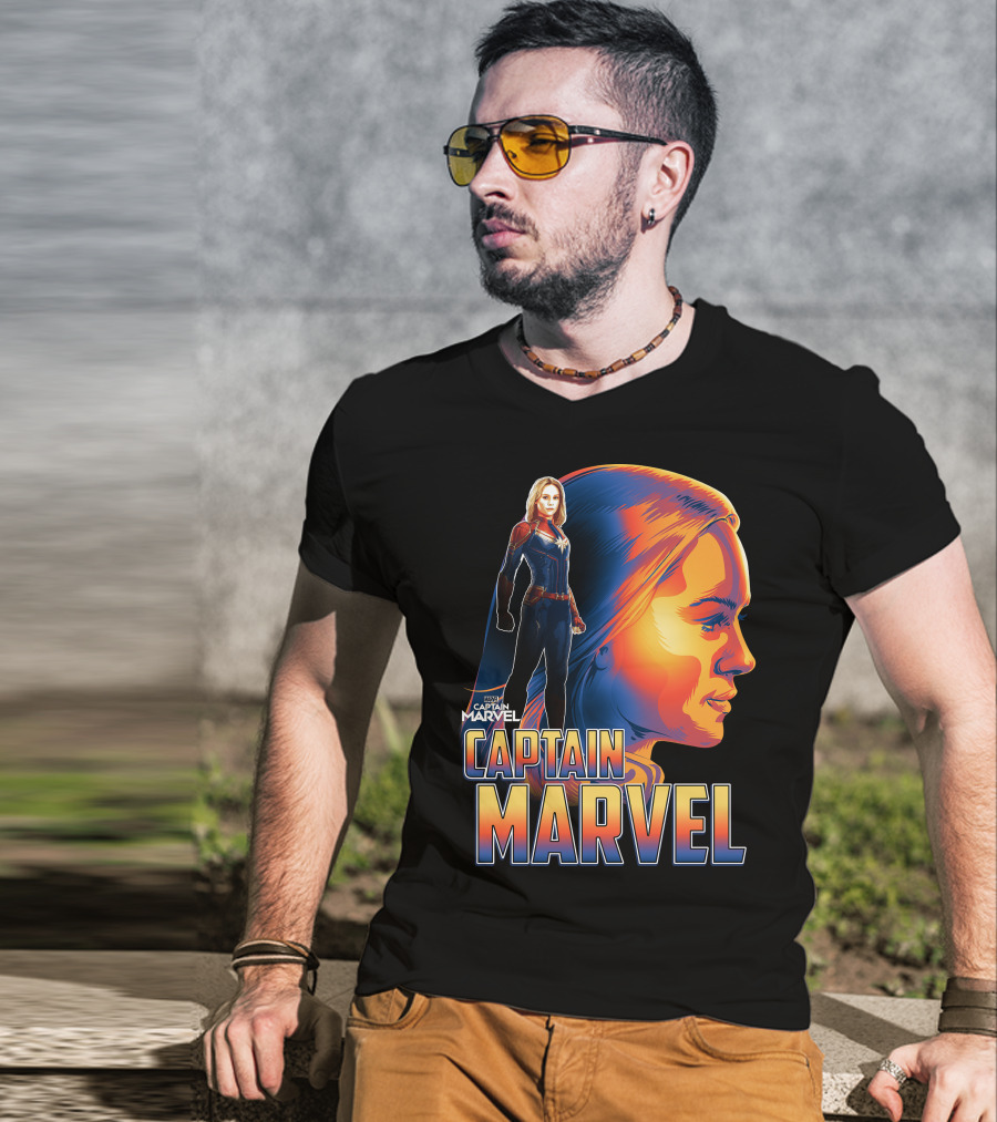 Captain Marvel Heroic Sunset Profile T-Shirt