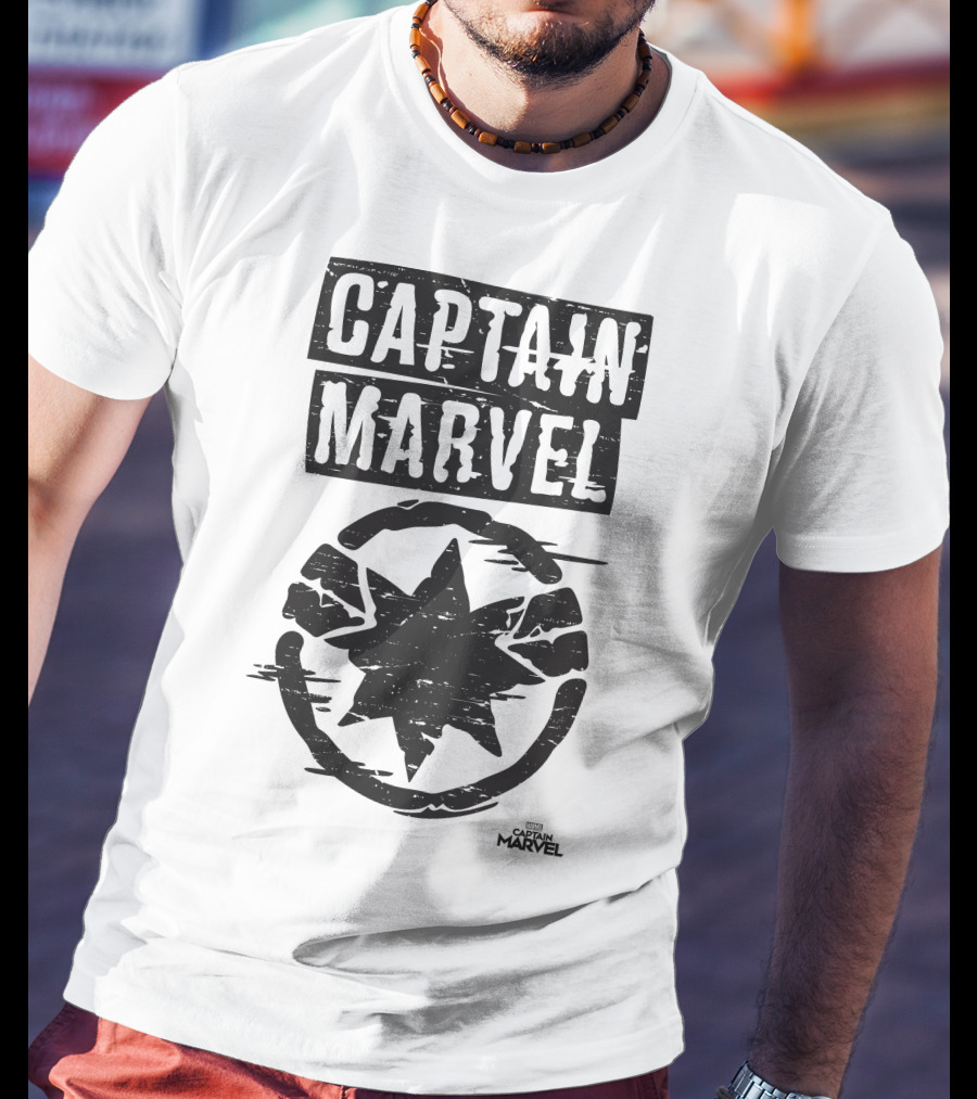 Captain Marvel Distressed Star Emblem With Painted Circle T-Shirt
