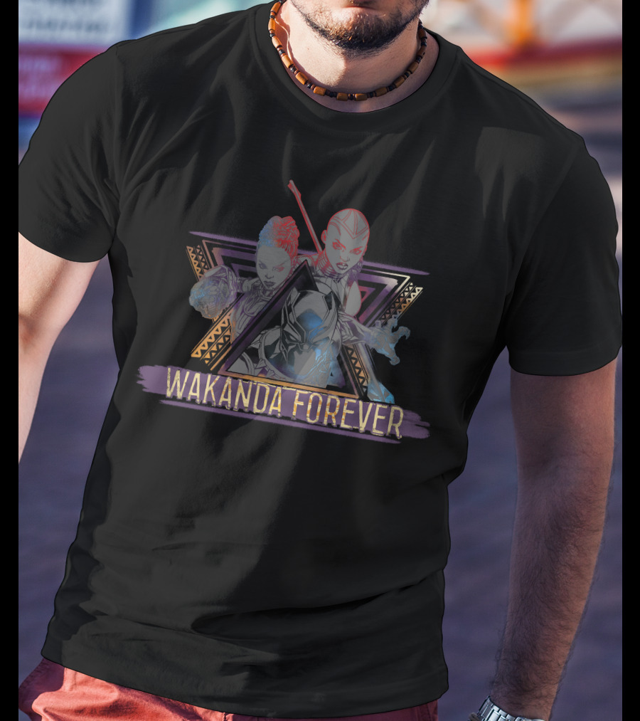 Marvel Wakanda Forever Black Panther Trio Gleam Group Shot T-Shirt