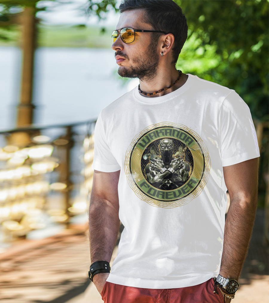Wakanda Forever Black Panther Gold Circle Marvel T-Shirt