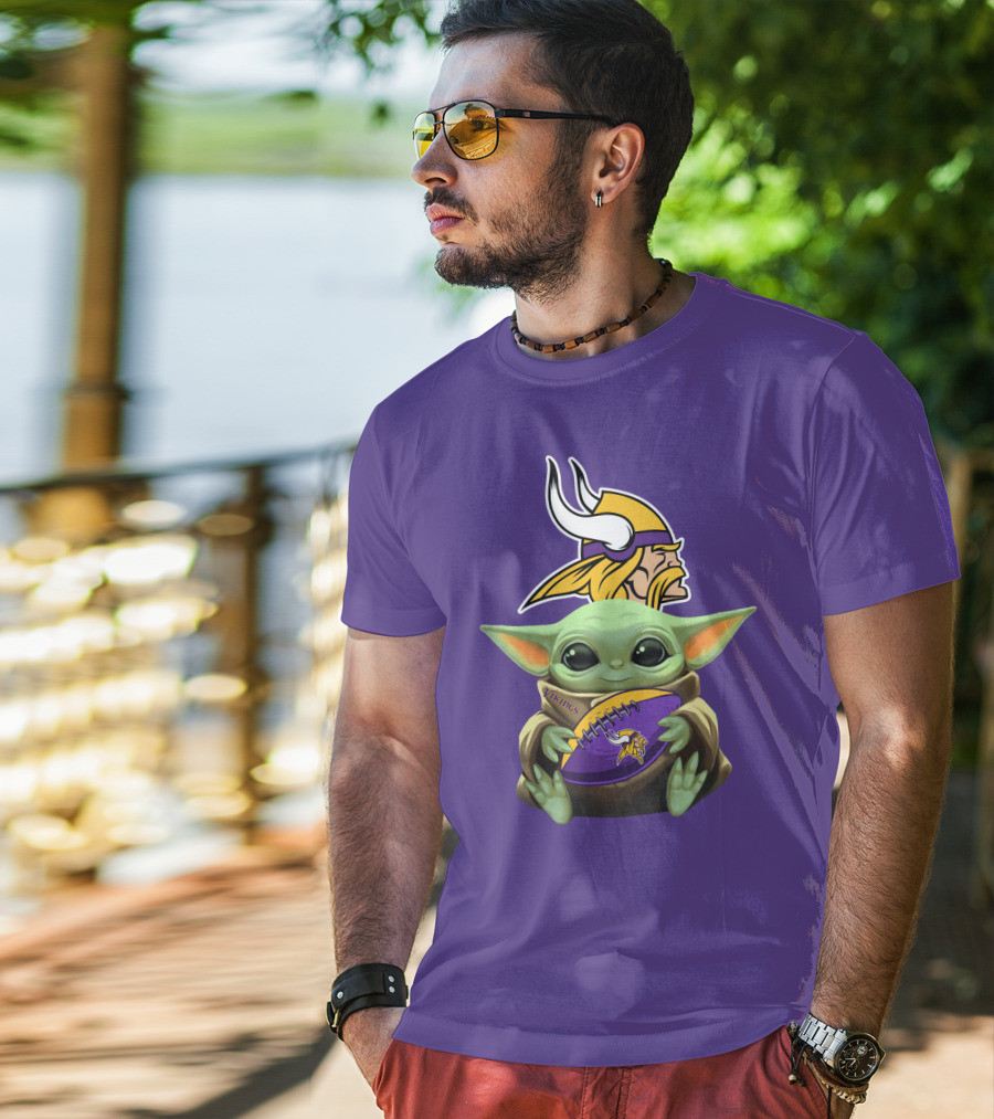 Vikings Football Baby Yoda T-Shirt