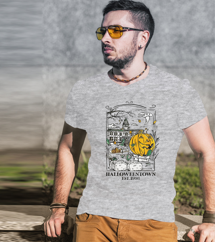 Halloweentown Est 1998 Jack-O'-Lantern And Haunted House Scene T-Shirt