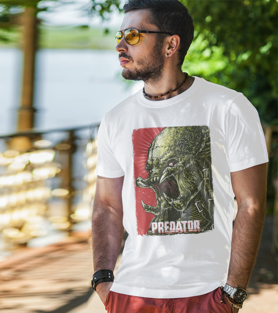 Predator Alien Creature Stylized Artwork Vintage Film T-Shirt