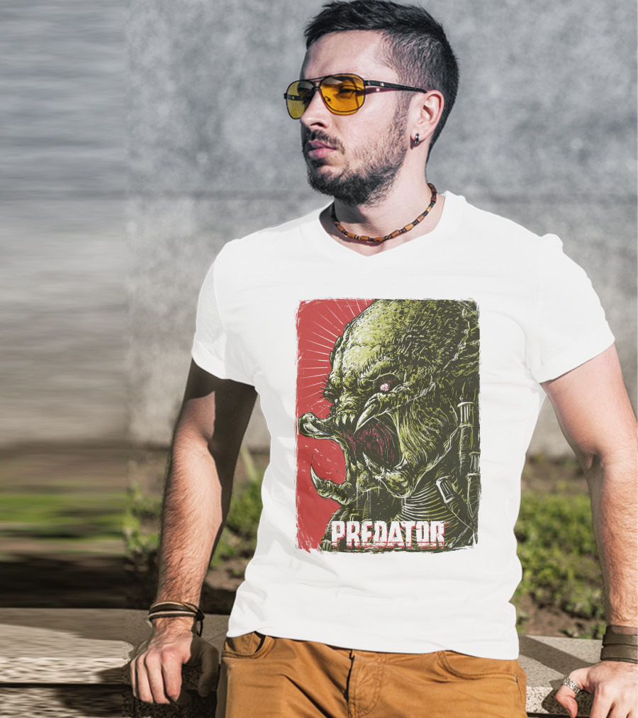 Predator Alien Creature Stylized Artwork Vintage Film T-Shirt