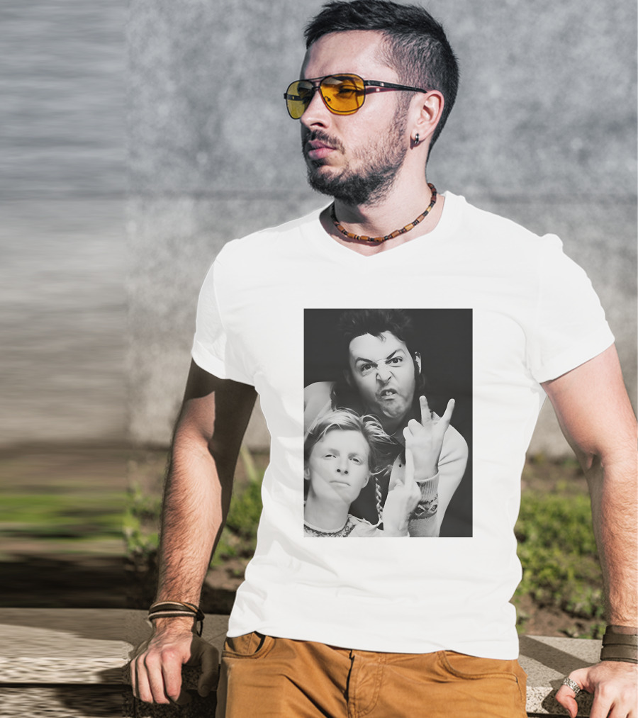 Paul Linda Wings Over Europe V Iconic Rock Duo Black White Photographic T-Shirt