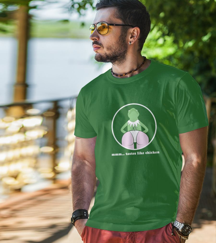 Kermits Frog Mmm Tastes Like Chicken Humorous Green Circle T-Shirt