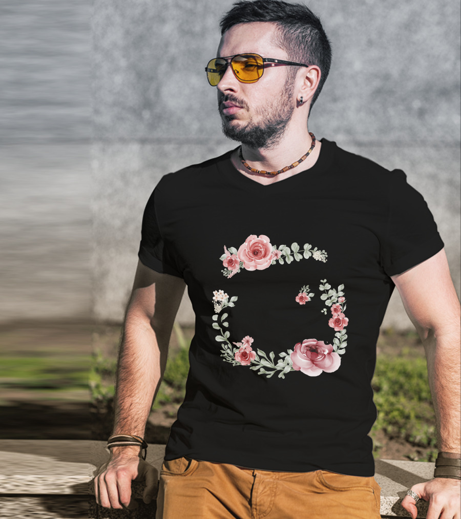 In Everything Give Thanks Floral T-Shirt