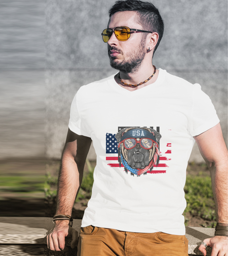 USA Bandana Glasses American Bulldog With Flag Background T-Shirt