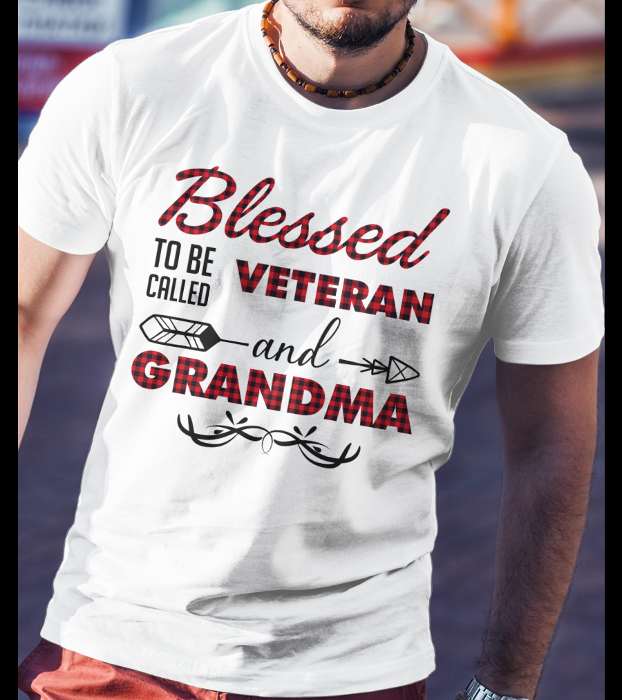 Blessed To Be Called Veteran And Grandma Buffalo Plaid Arrow Antlers T-Shirt