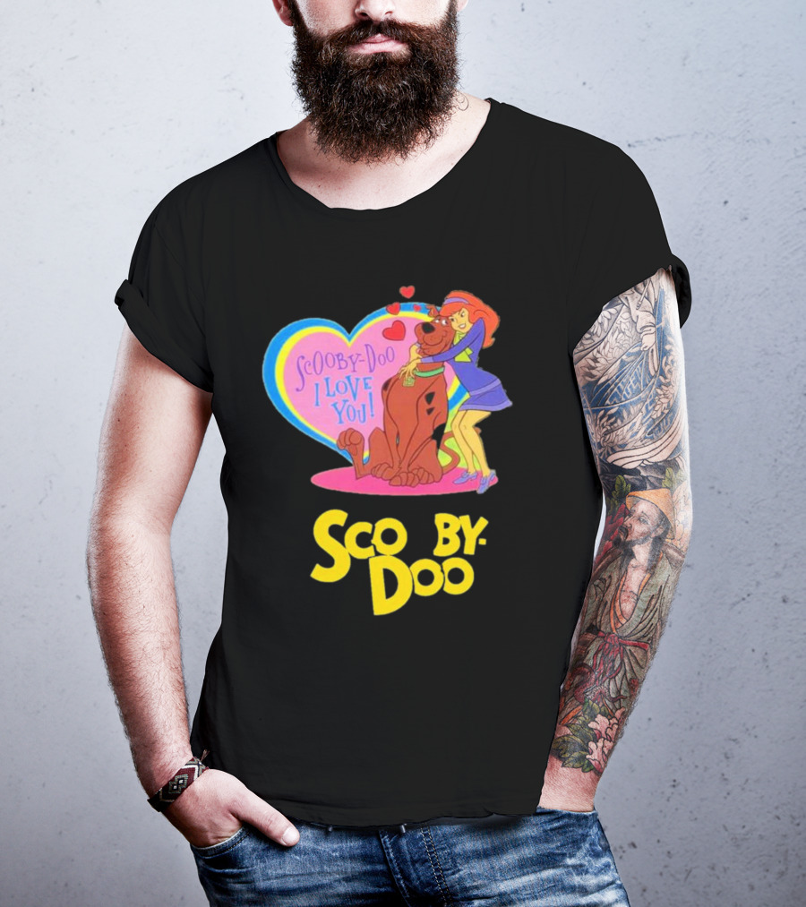 Scooby-Doo I Love You Heart And Hug With Daphne T-Shirt