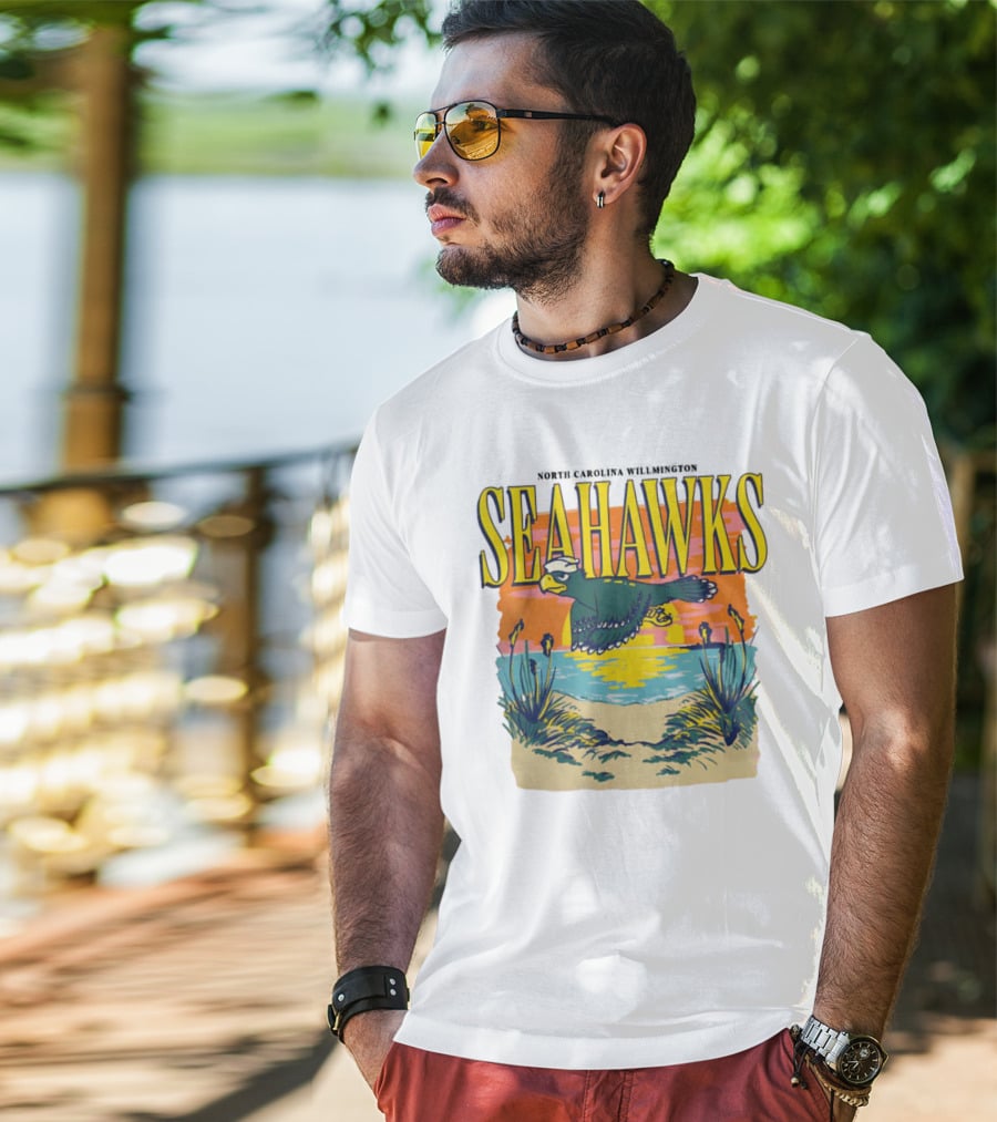 North Carolina Wilmington Seahawks Throwback Retro Beach Sunset Scene T-Shirt