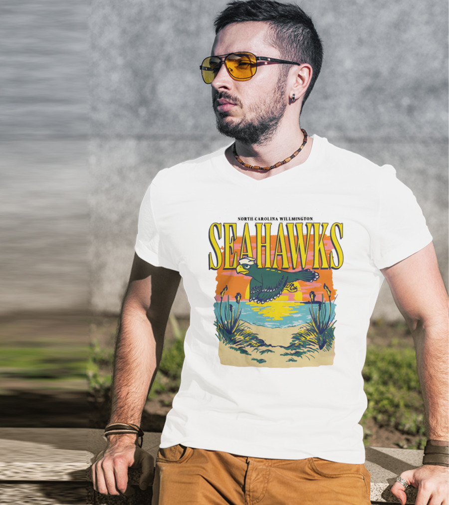 North Carolina Wilmington Seahawks Throwback Retro Beach Sunset Scene T-Shirt