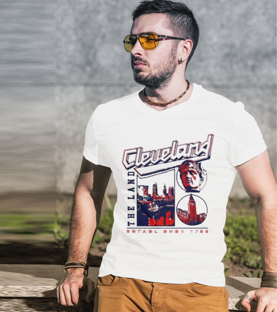 Cleveland The Land Established 1796 Skyline And Monument T-Shirt