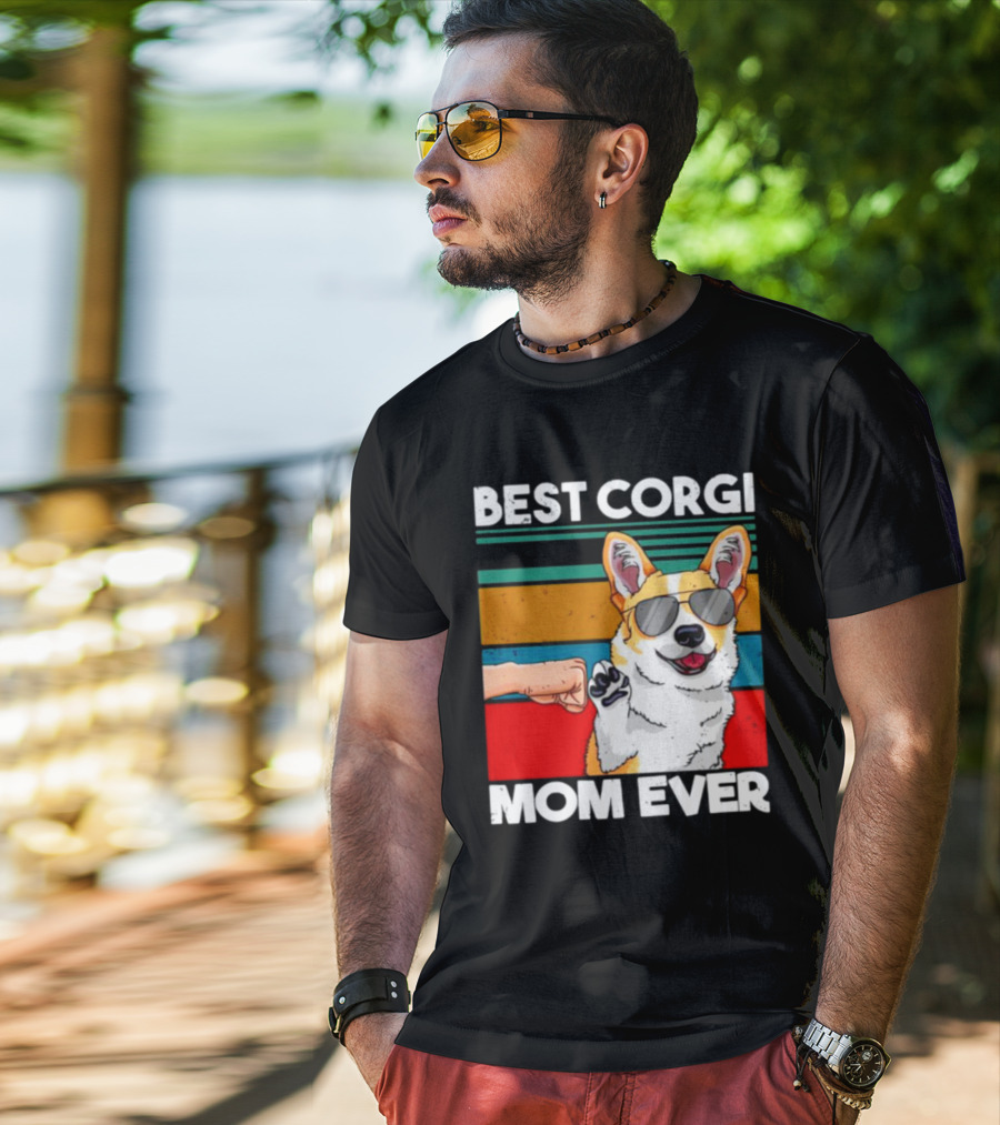 Best Corgi Mom Ever Dog Mom Fist Bump T-Shirt