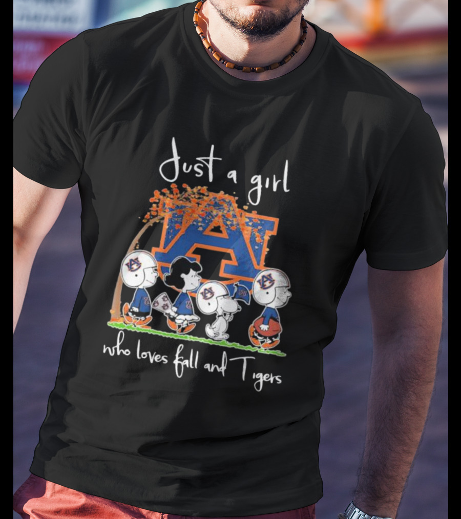 Just A Girl Who Loves Fall And Auburn Tigers With Snoopy And Charlie Brown T-Shirt