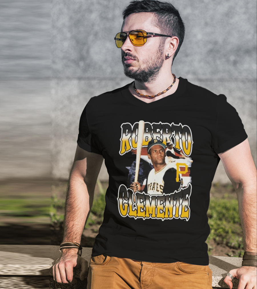 Roberto Clemente Heritage Pittsburgh Pirates Legend T-Shirt