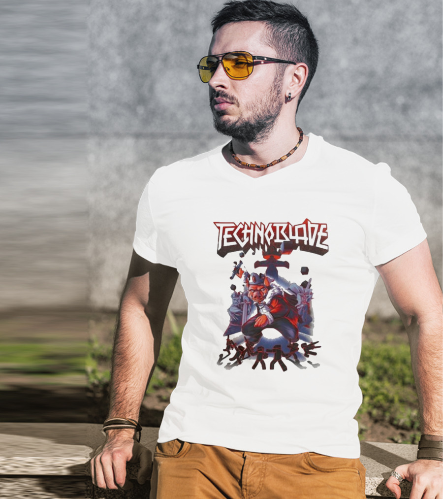 Technoblade Warrior Pig With Sword And Crown T-Shirt