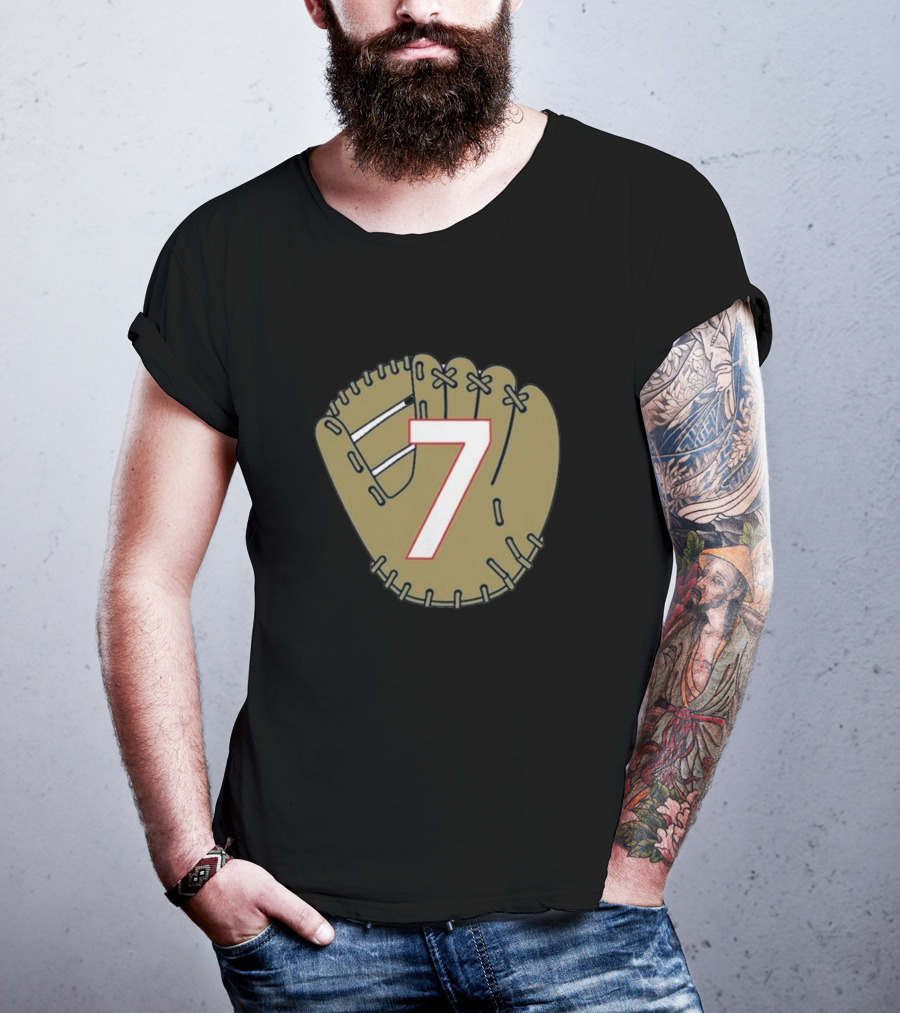 Dansby Swanson Number 7 Baseball Glove T-Shirt