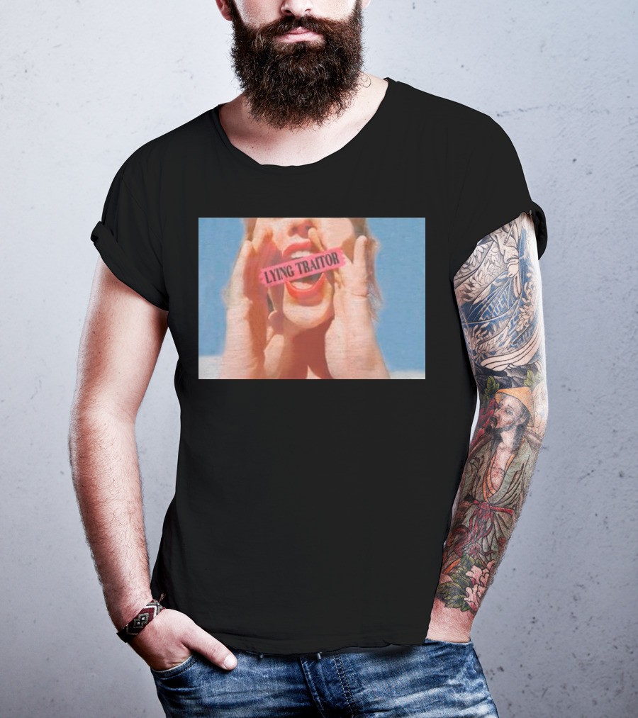 Lying Traitor Shouting Red Lips Hand Gestures T-Shirt