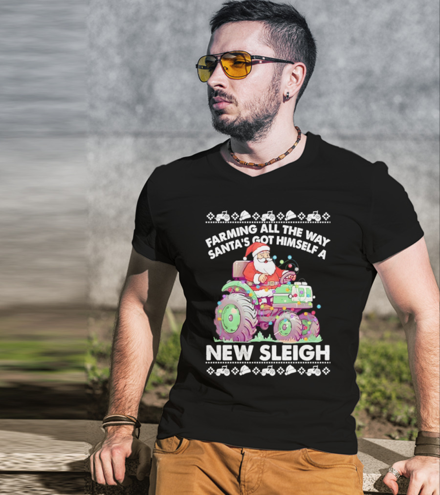 Farming All The Way Santa's Got Himself A New Sleigh Tractor Holiday Lights T-Shirt