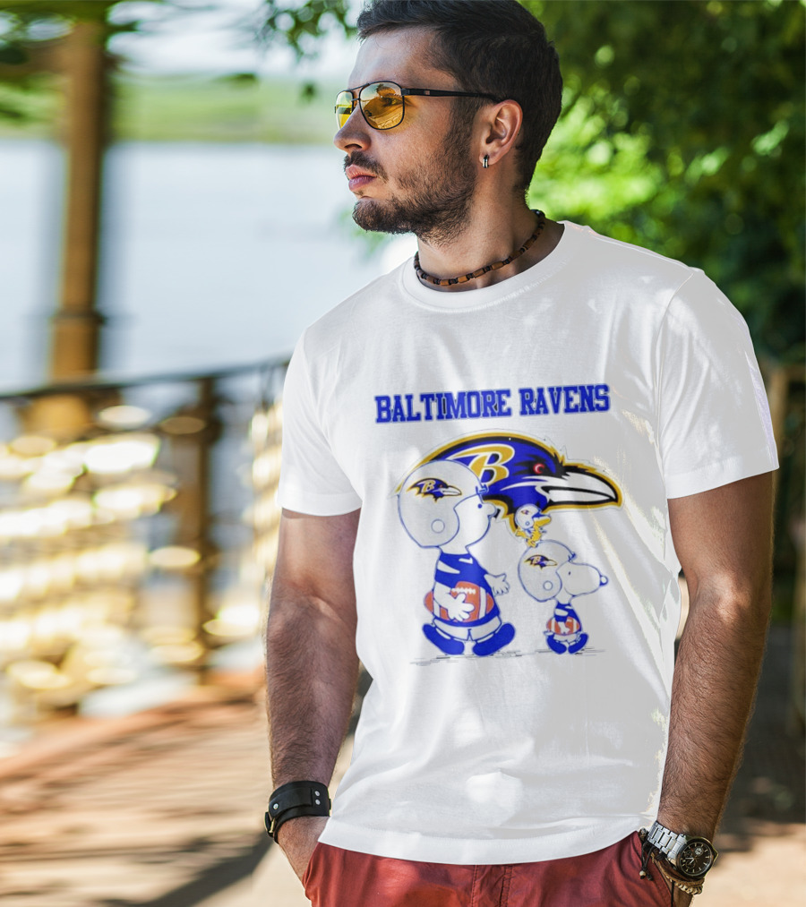 Baltimore Ravens Peanuts Snoopy And Woodstock Football Ravens T-Shirt