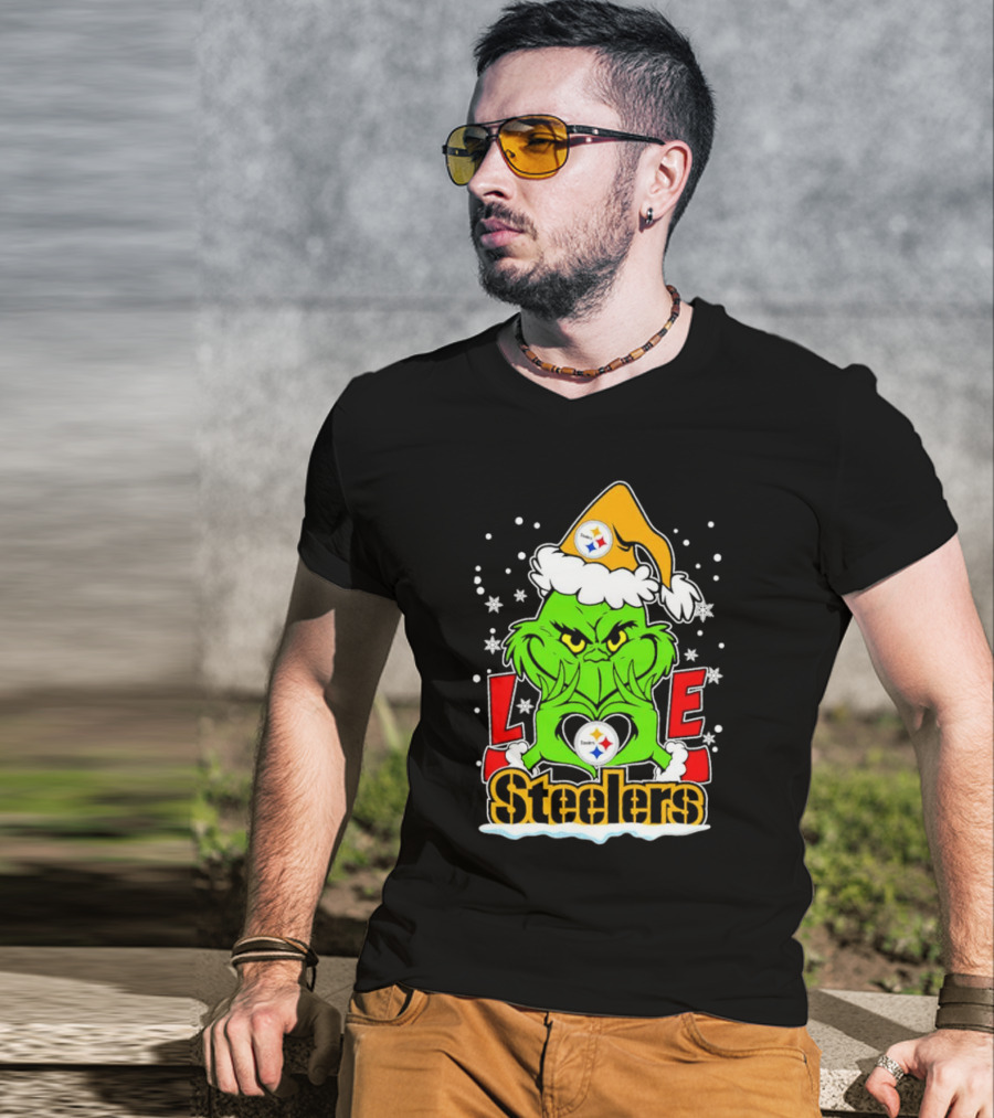 The Grinch Santa Hat Love Pittsburgh Steelers Logo Snowflakes T-Shirt
