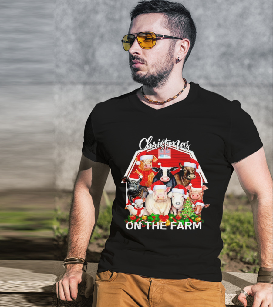 Christmas Animals Santa On The Farm T-Shirt