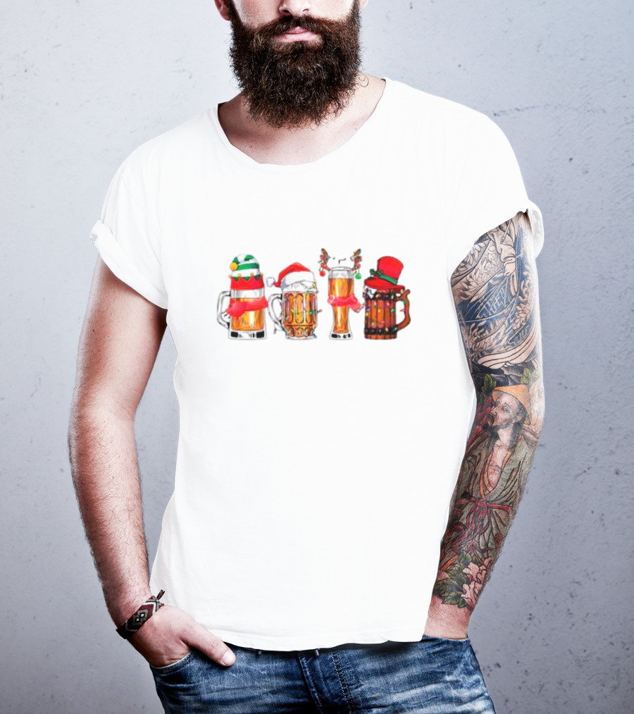 Christmas Beer Mugs Santa Hat And Holiday Decorations T-Shirt