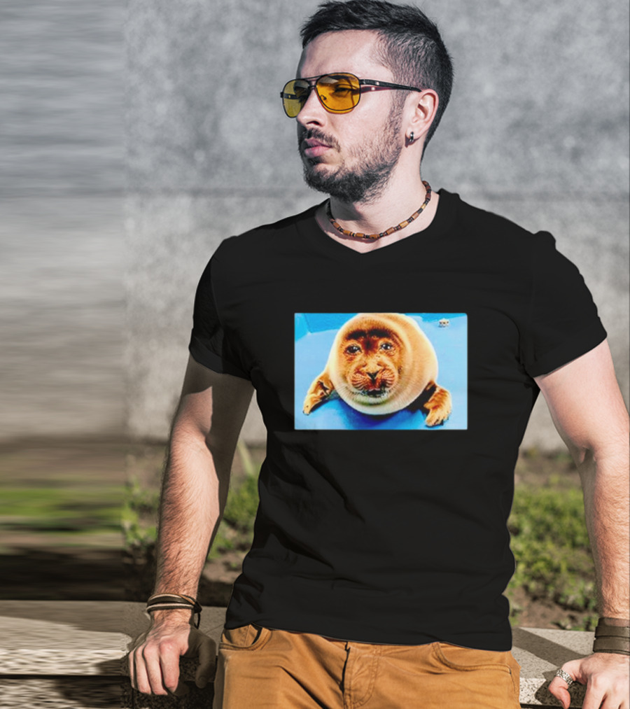 Toba Aquarium Adorable Baby Seal T-Shirt
