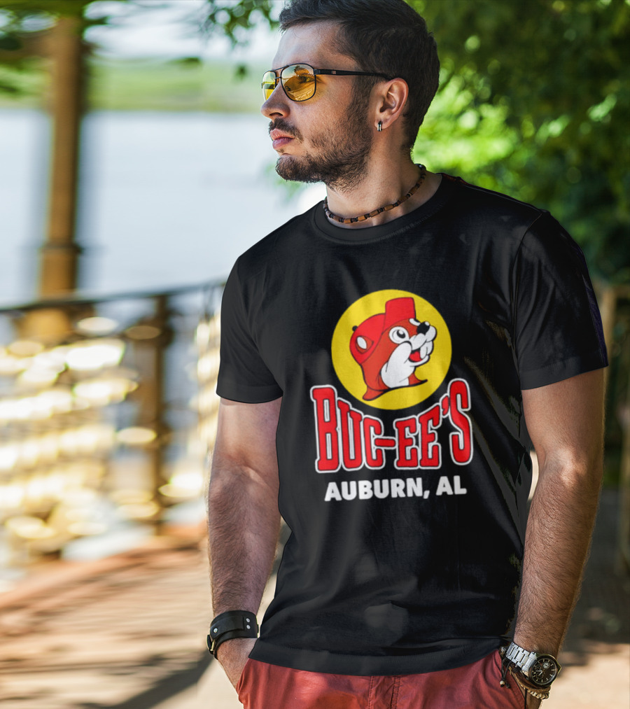 Buc-Ee's Auburn AL Logo With Cartoon Beaver Mascot T-Shirt
