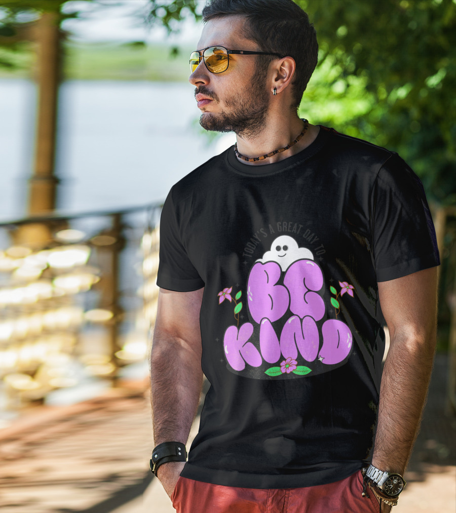 Be Kind Cute Ghost And Flowers T-Shirt
