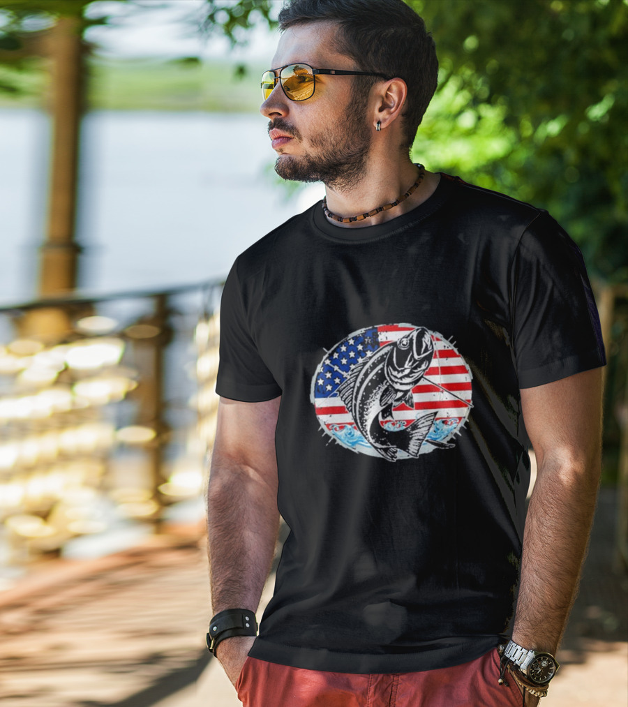 Fishing Lovers American Flag Bass Catch Waves Patriotic T-Shirt