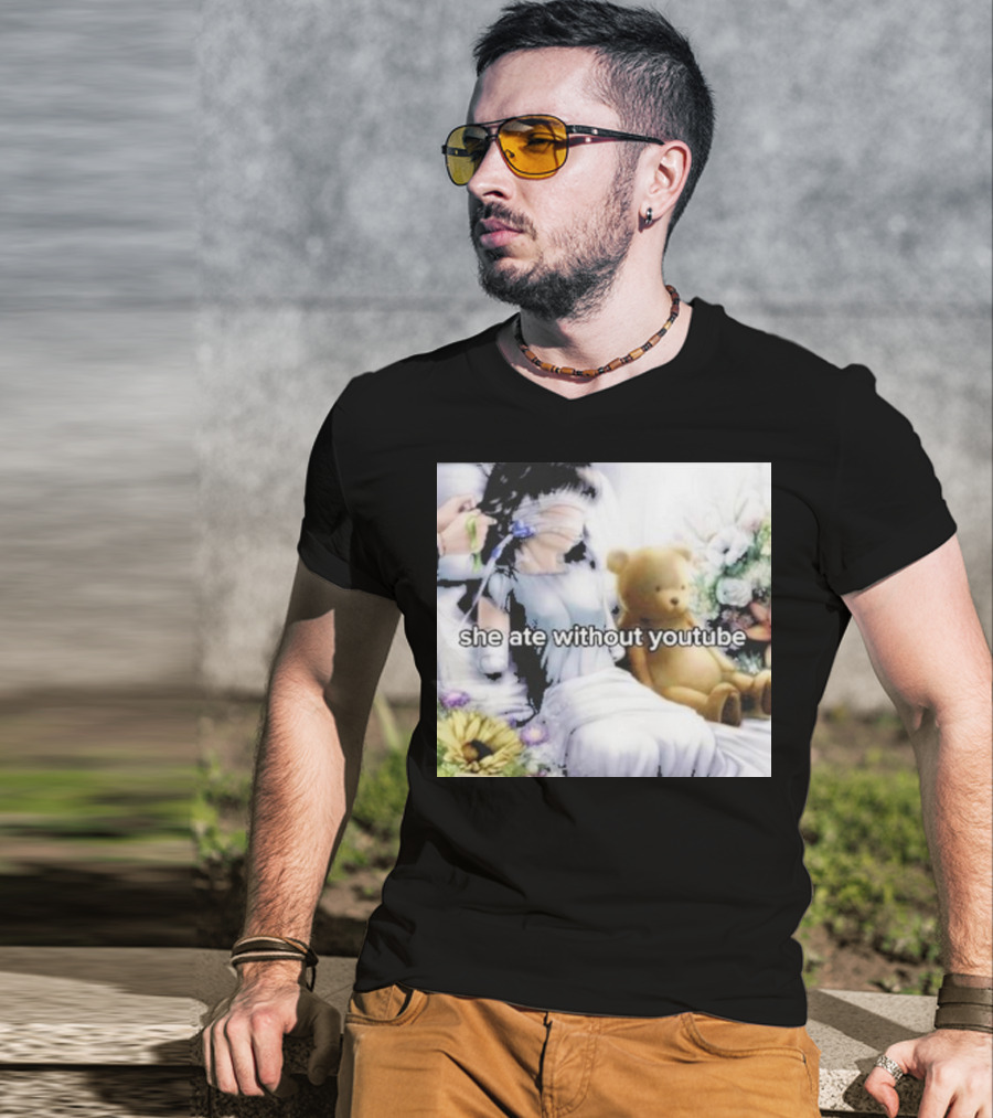 She Ate Without YouTube Floral Teddy Bear Aesthetic T-Shirt
