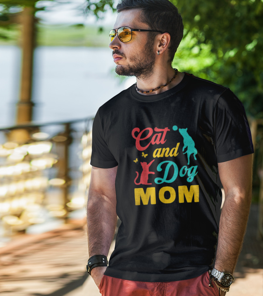 Cat And Dog Mom Vintage Mothers Day Cat Dog Lover Mama T-Shirt