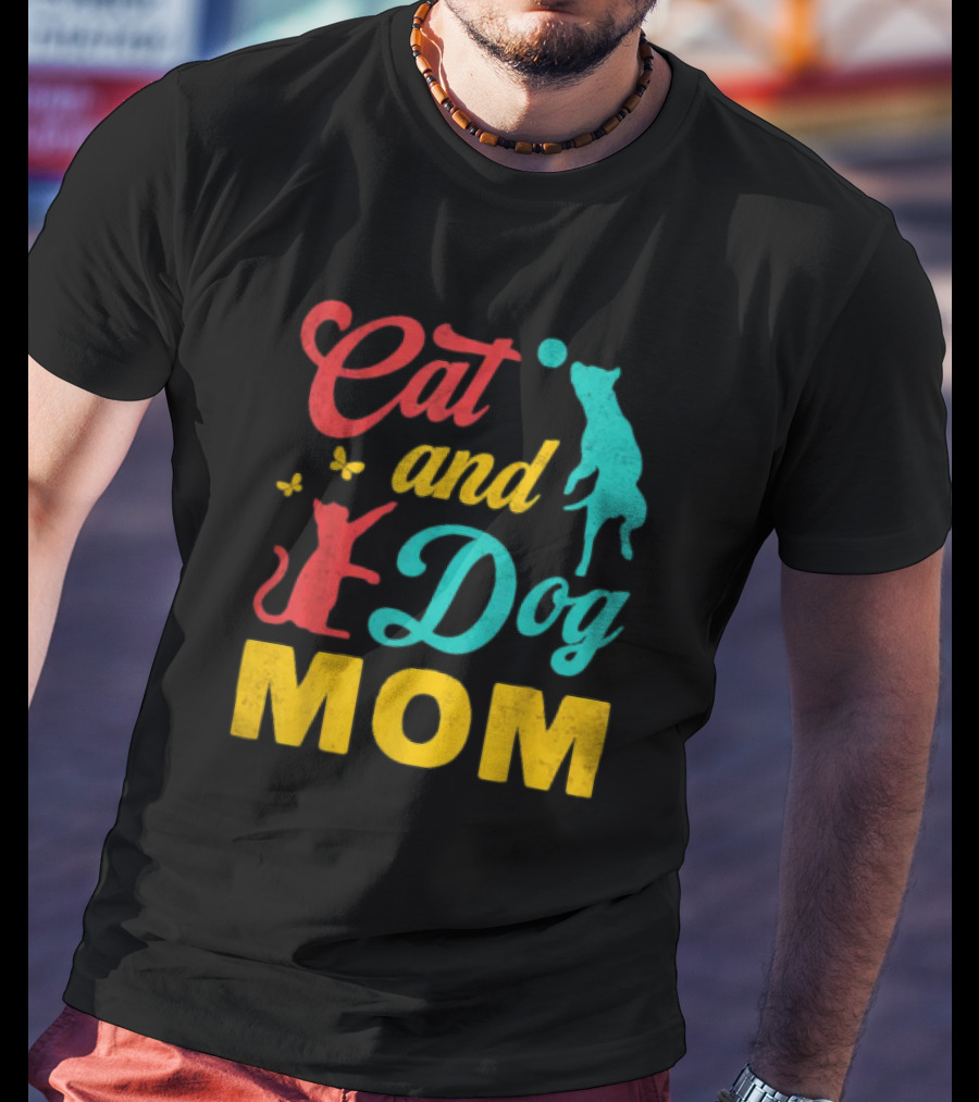Cat And Dog Mom Vintage Mothers Day Cat Dog Lover Mama T-Shirt