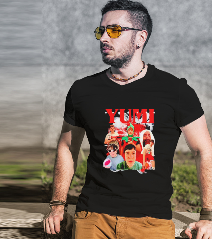 Yumimainn Yumi Meme Collage T-Shirt