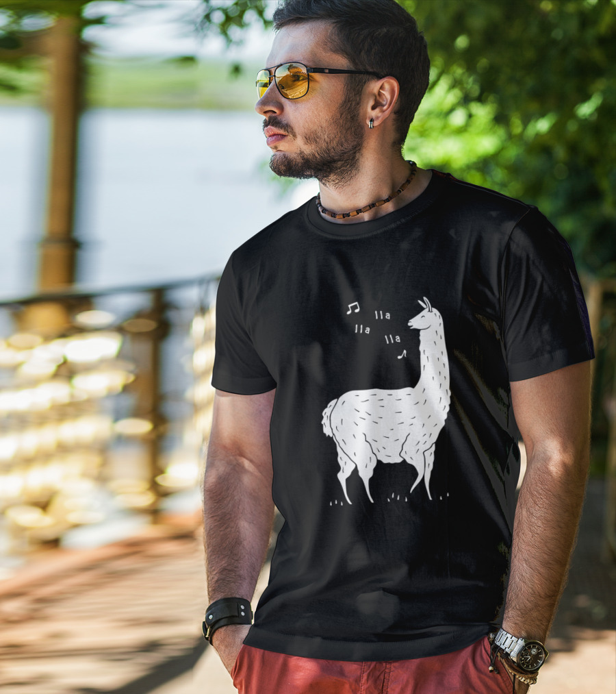 LLAMAS AND MUSICAL NOTES LLA LLA SONG OF THE LLAMA T-Shirt