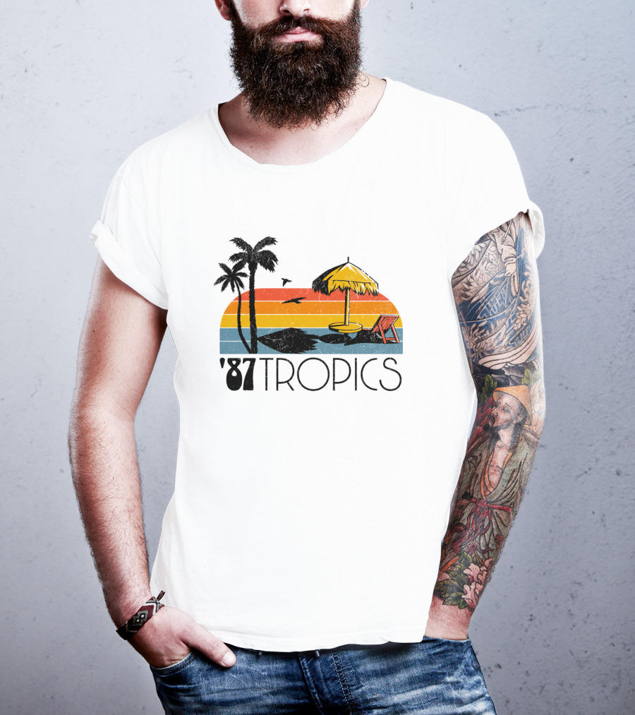 '87 Tropics Palm Beach Sunset Umbrella Lounge Chair T-Shirt