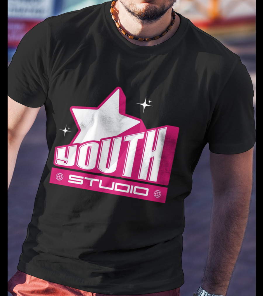 Youth Studio Magenta Y2k Streetwear T-Shirt