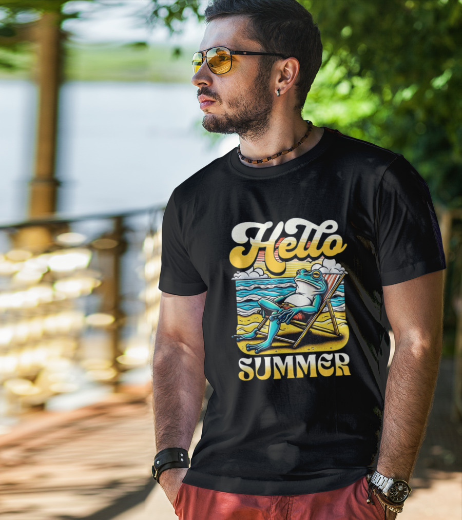 Hello Summer Frog Vintage Beach Scene T-Shirt