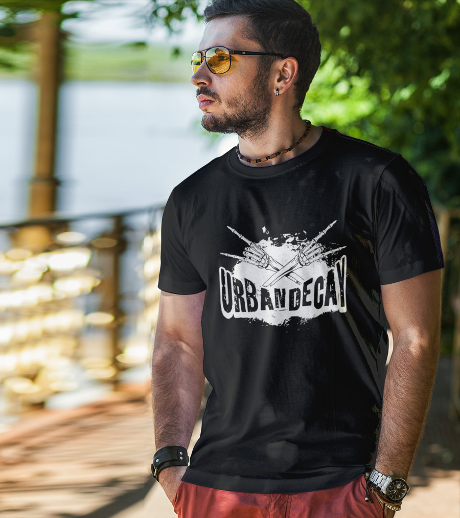 UrbanDecay Skeleton Hands Grunge T-Shirt