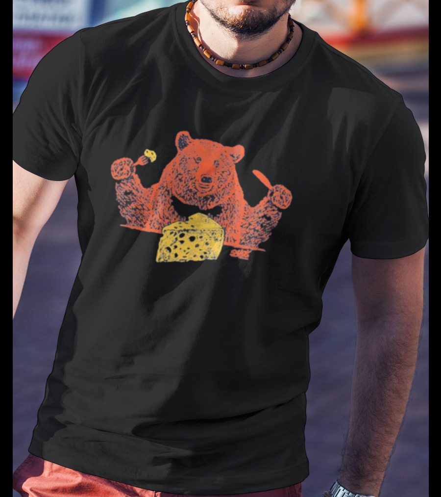 Chicago Bears Let's Eat Cheese Bear Eating Cheese T-Shirt