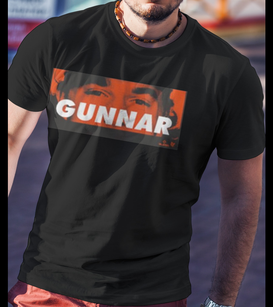 Gunnar Henderson Gunnar Eyes Red Face Close-Up T-Shirt